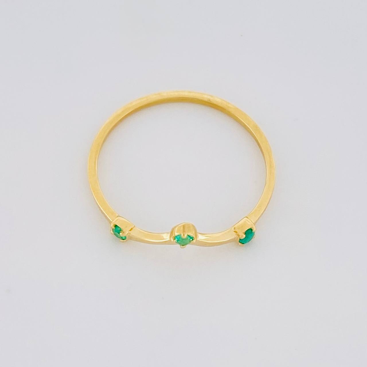 Anillo Tiara Esmeraldas 6pts 0.95g / T6 3/4 Oro Amarillo 18K