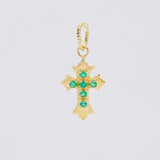 Dije Cruz Tres Puntas Esmeraldas 8pts 0.95g / 2.6cm Oro Amarillo 18K