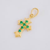 Dije Cruz Tres Puntas Esmeraldas 8pts 0.95g / 2.6cm Oro Amarillo 18K