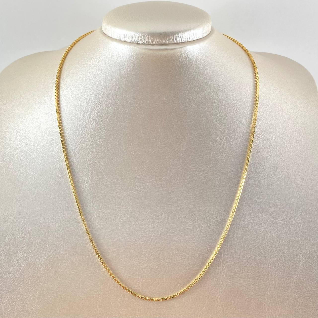 Cadena Veneciana Cubica 5.3gr / 50cm / 1.8mm Oro Amarillo +3 18K