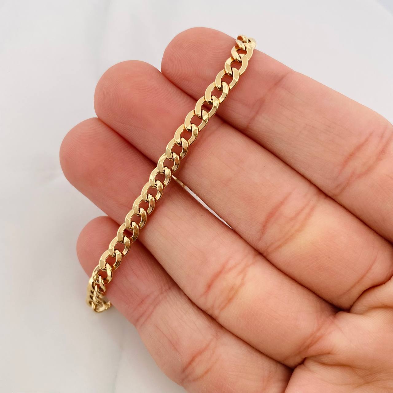 Pulso Cubano 2.55g / 19.8cm / 4.17mm Oro Amarillo 18K