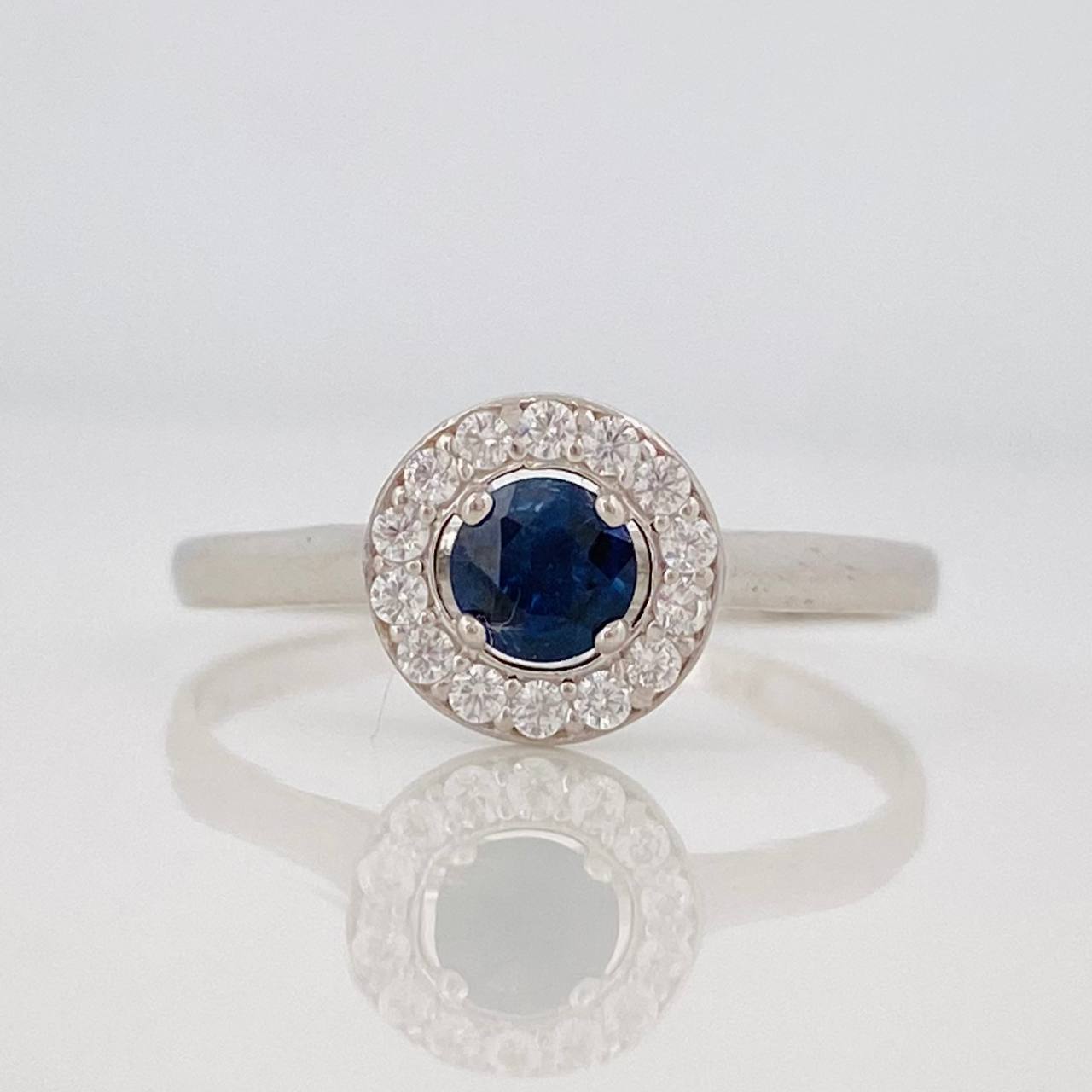Anillo Halo Zafiro 0.24pts 1g / T6 1/2 Plata 925