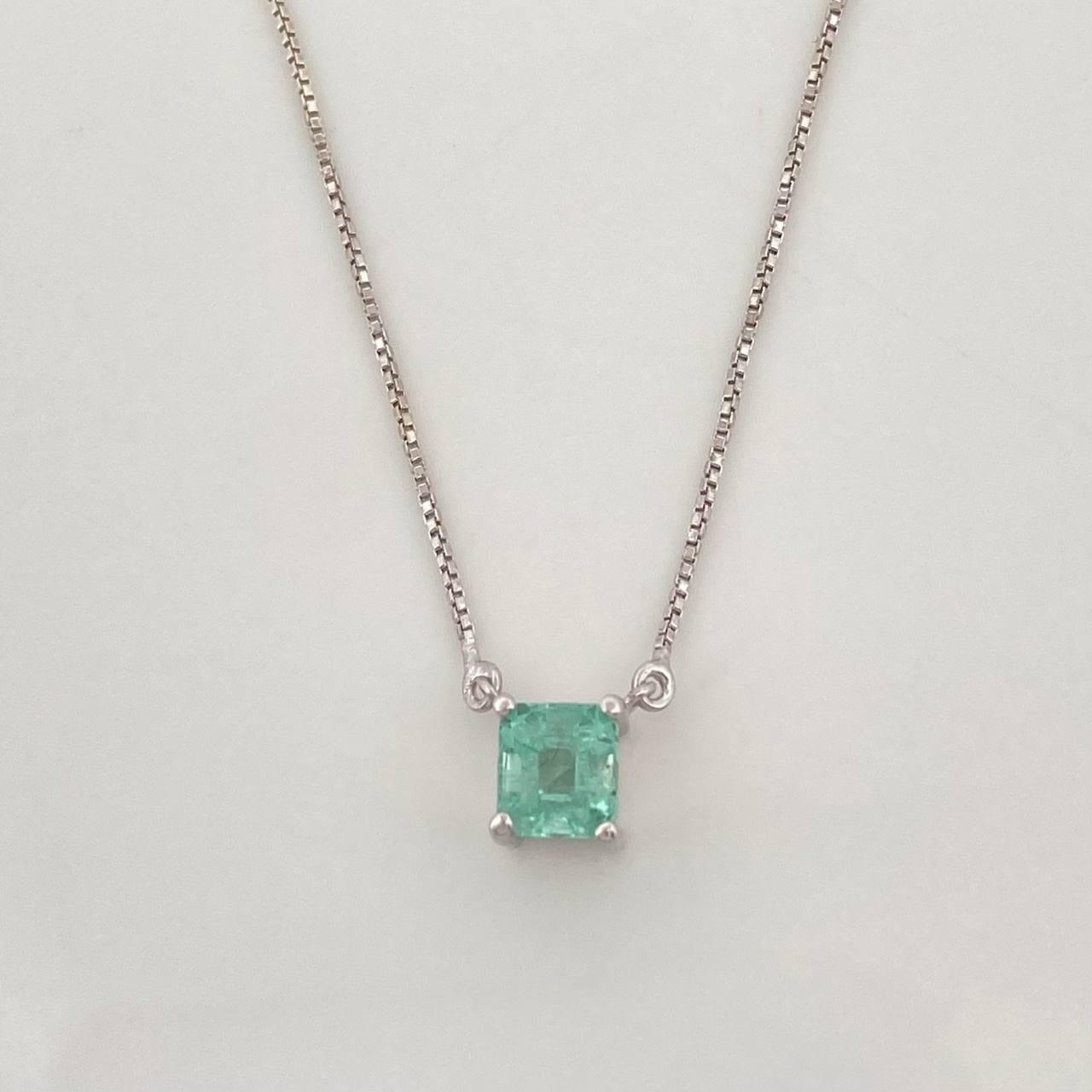 Cadena Cuatro Garras Esmeralda 0.55pts 2.2g / 45cm / 0.8mm Plata 925