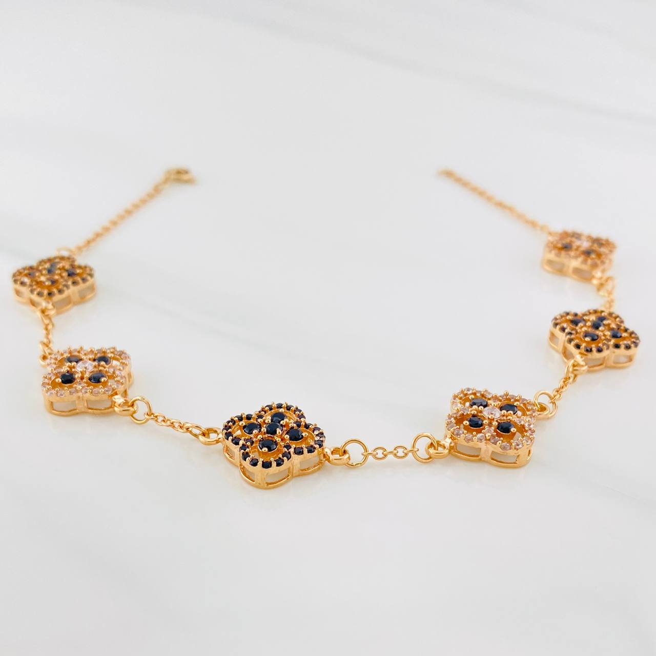 Pulso Trébol Aro Seguido 9.6g / 21cm / 1.55mm Oro Rosa 18K