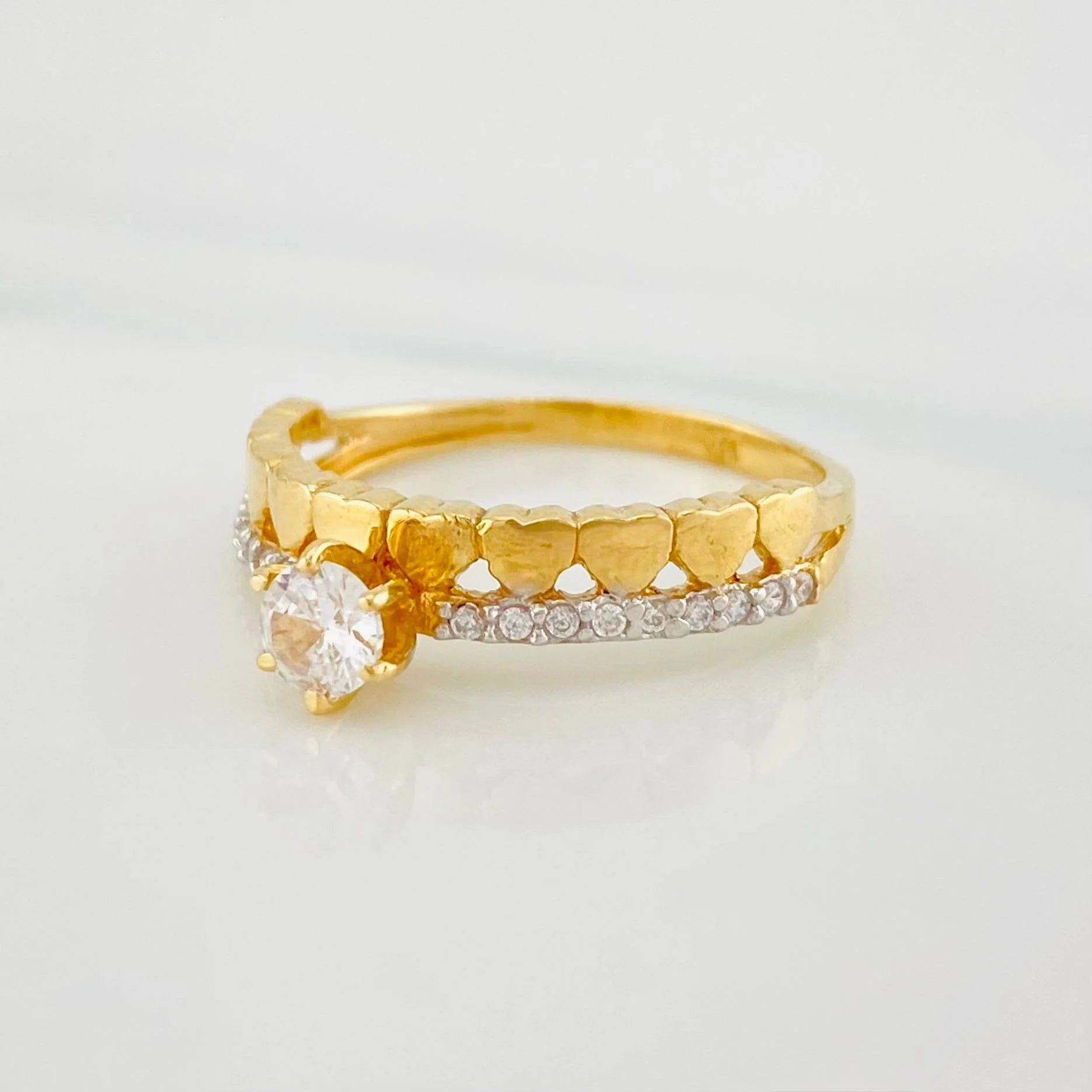 Anillo Solitario Corazones 2.45g / T6 1/4 Dos Oros Amarillo Blanco 18K