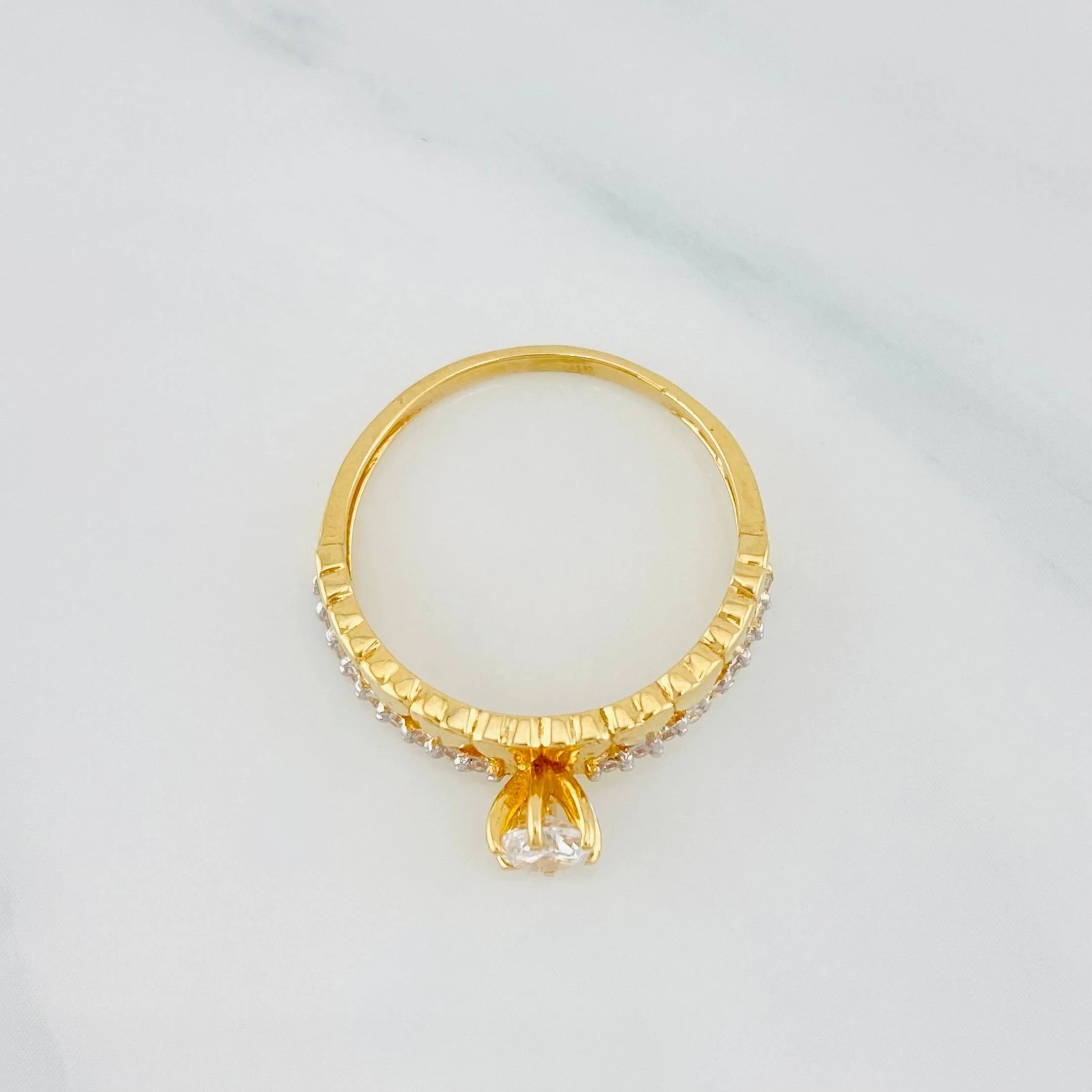 Anillo Solitario Corazones 2.35g / T6 Dos Oros Amarillo Blanco 18K