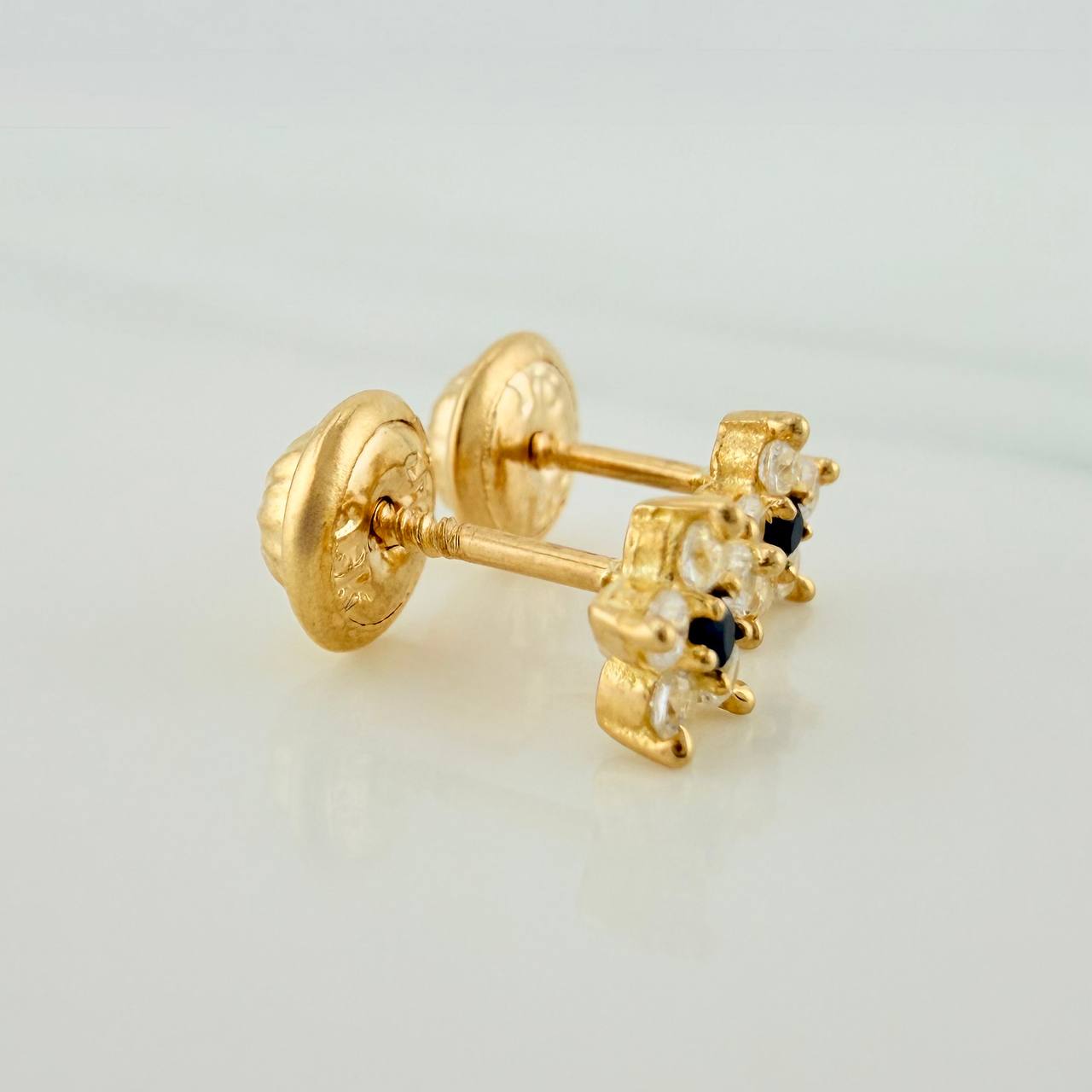Topos Flor 0.85gr / 3.4mm Oro Amarillo 18K