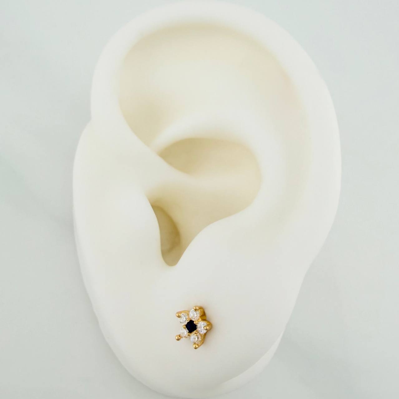 Topos Flor 0.85gr / 3.4mm Oro Amarillo 18K