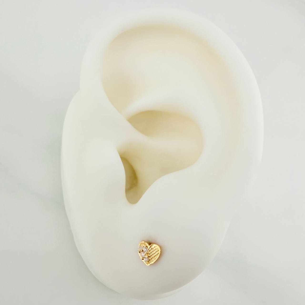 Topos Corazón Medio Destello 0.6gr / 4mm Oro Amarillo 18K &