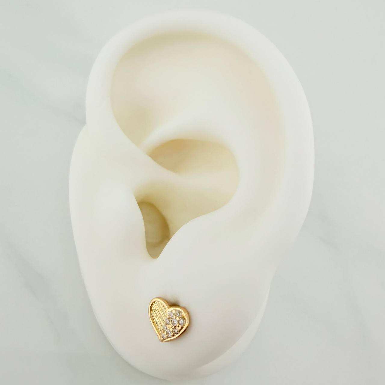 Topos Corazón Medio Destello 0.85gr / 7.16mm Oro Amarillo 18K