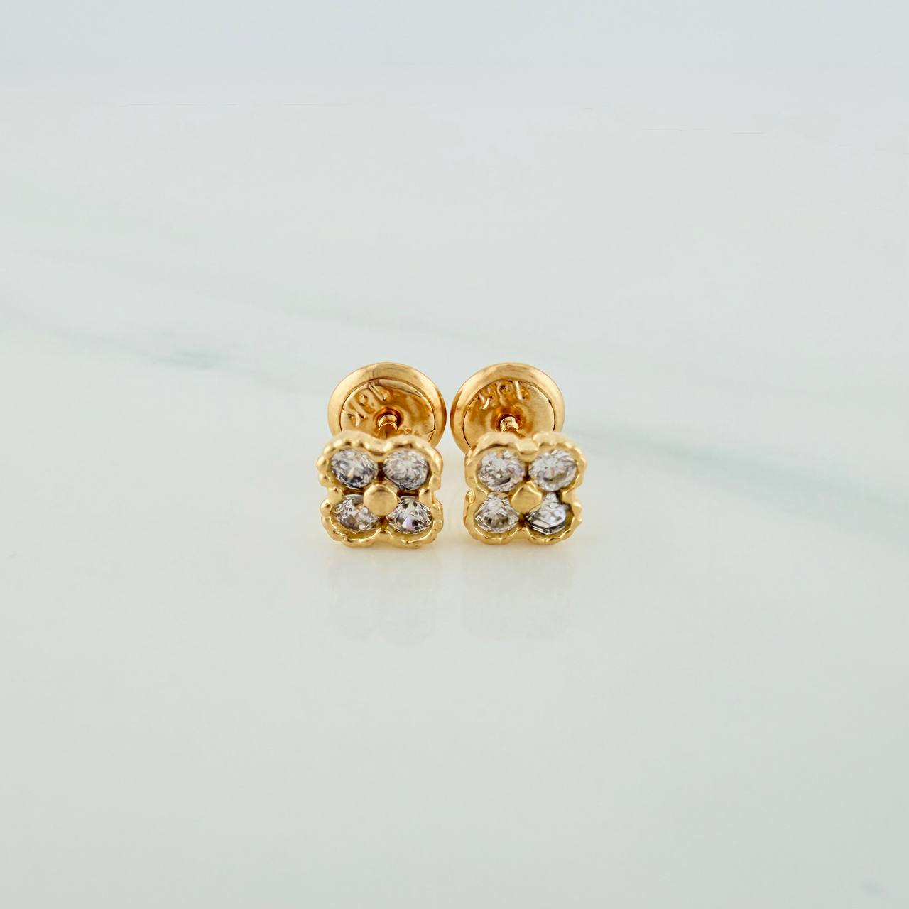Topos Trebol 1.05gr / 5mm Oro Amarillo 18K &