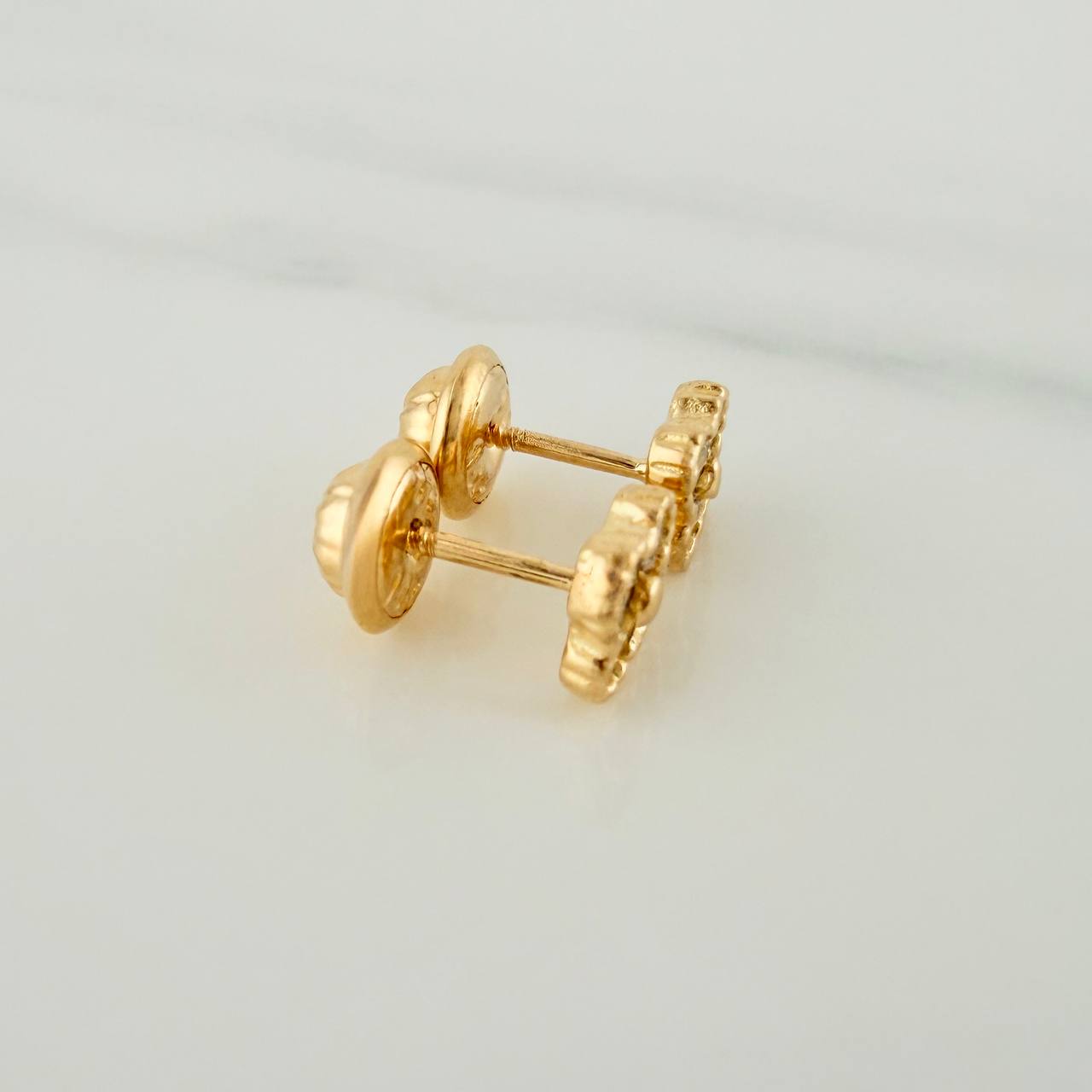 Topos Trebol 1.05gr / 5mm Oro Amarillo 18K &
