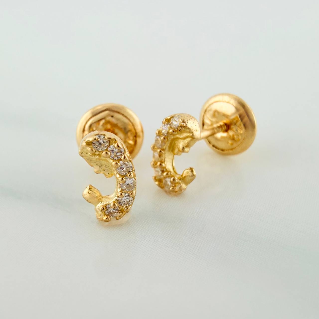 Topos Virgen Maria 0.75gr / 4.5mm Oro Amarillo 18K