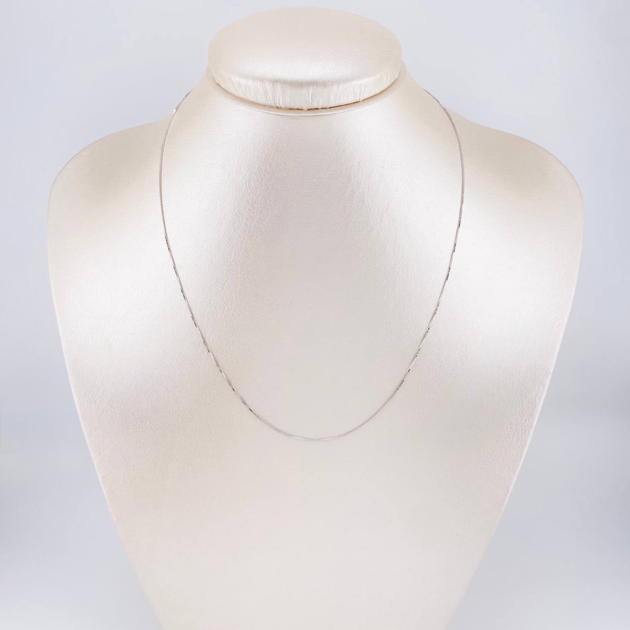 Cadena Veneciana 1.25g / 45cm / 0.8mm Oro Blanco 18K