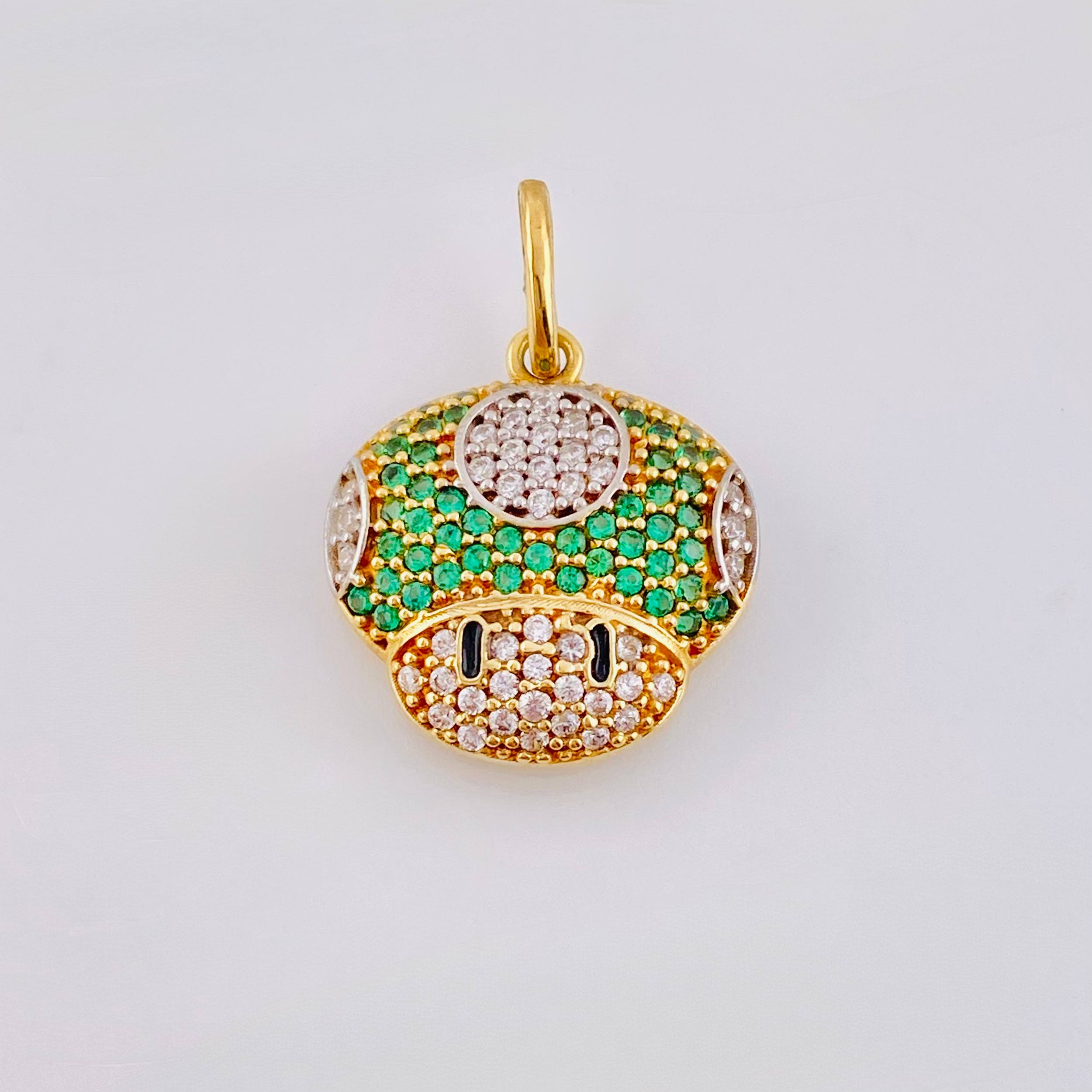 Dije Hongo Animado 2.3gr / 2cm / Circones Blancos Verdes Oro Amarillo 18K
