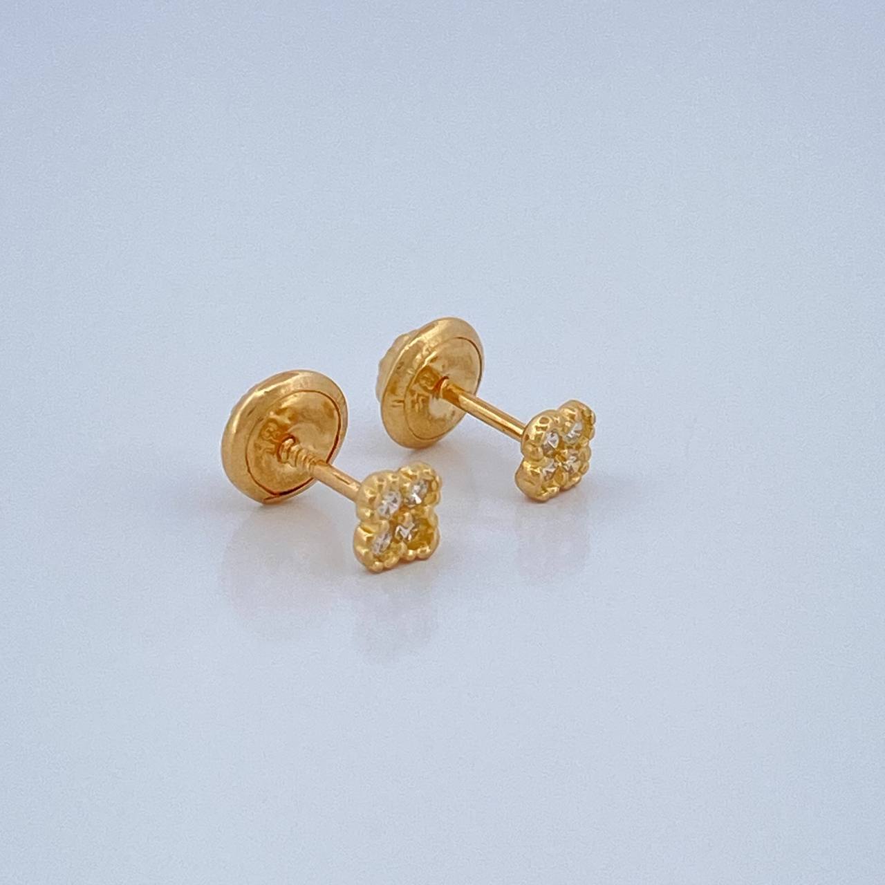 Topos Trebol 0.6gr / 3.6mm Oro Amarillo 18K %