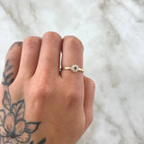 Anillo Flor Nueve Petalos 1.45gr / T6 1/2 / Circones Blancos Rojos Oro Amarillo 18K