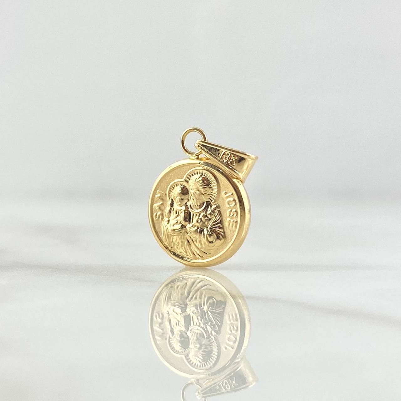 Dije San Jose 0.85gr / 2.1cm / Oro 18K
