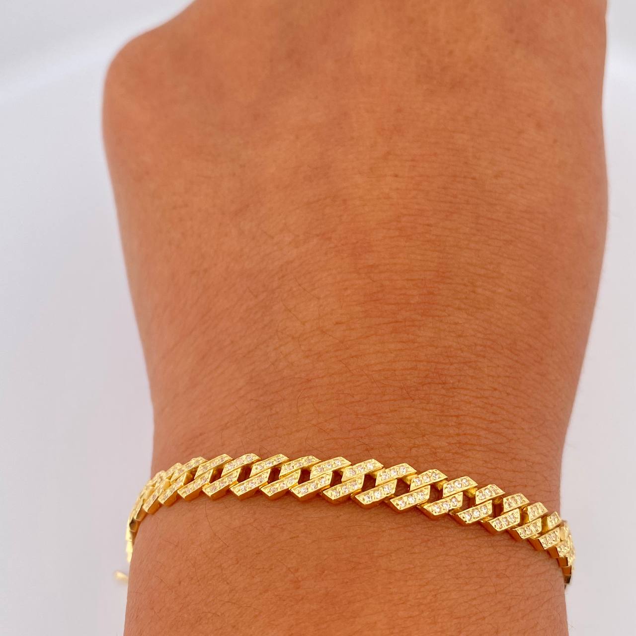 Pulso Cubana 12.15gr / 19.5cm / 5.6mm Oro Amarillo Nac.Esp. 18K %