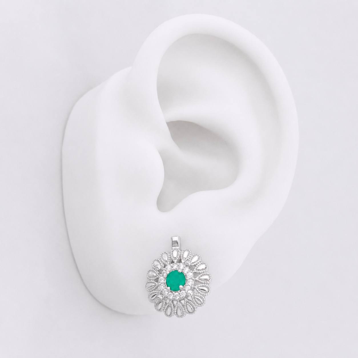 Topos Flor Esmeralda 32pts 2.85g / 12.6mm Plata 925