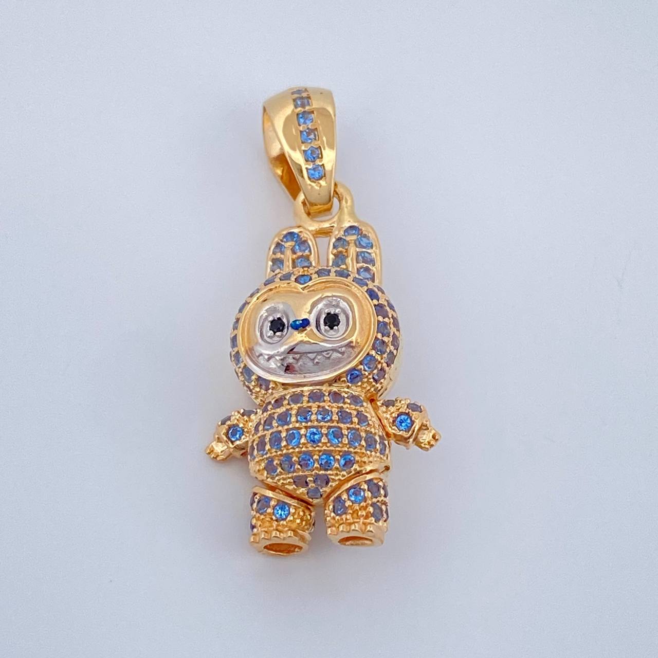 Dije Conejo Sonriente 5.9gr / 3.4cm / Dos Oros Amarillo Blanco 18K $