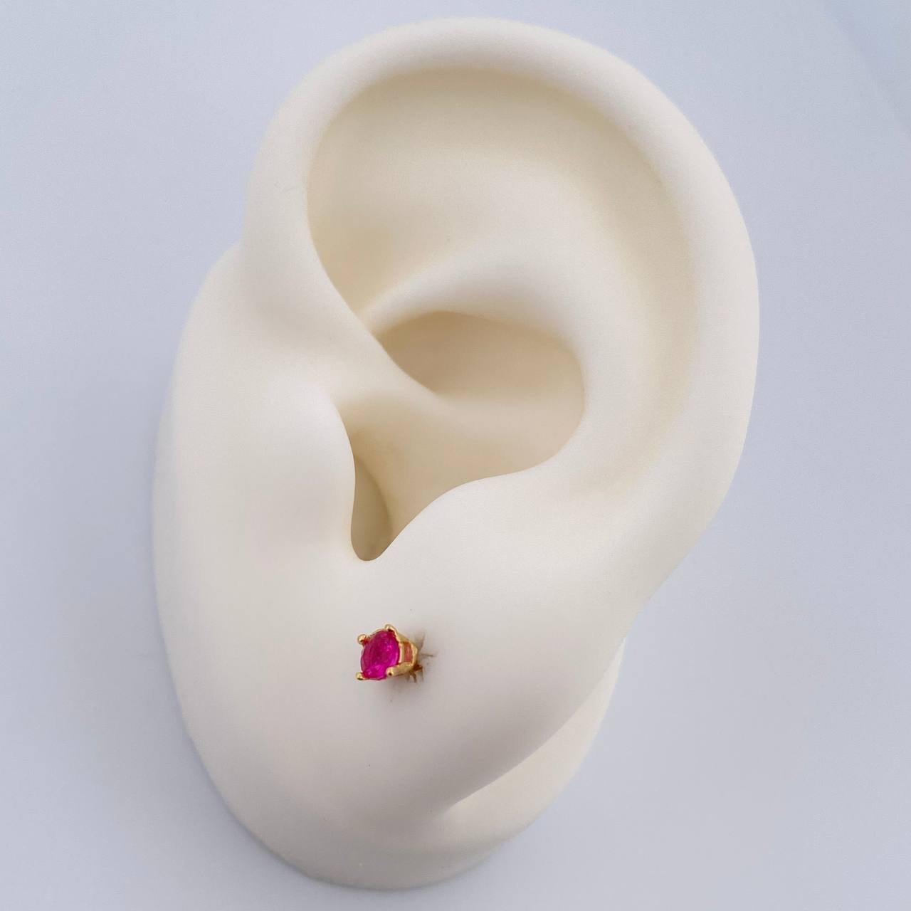 Topos Cuatro Garras 0.65gr / 3.88mm Oro Amarillo 18K &