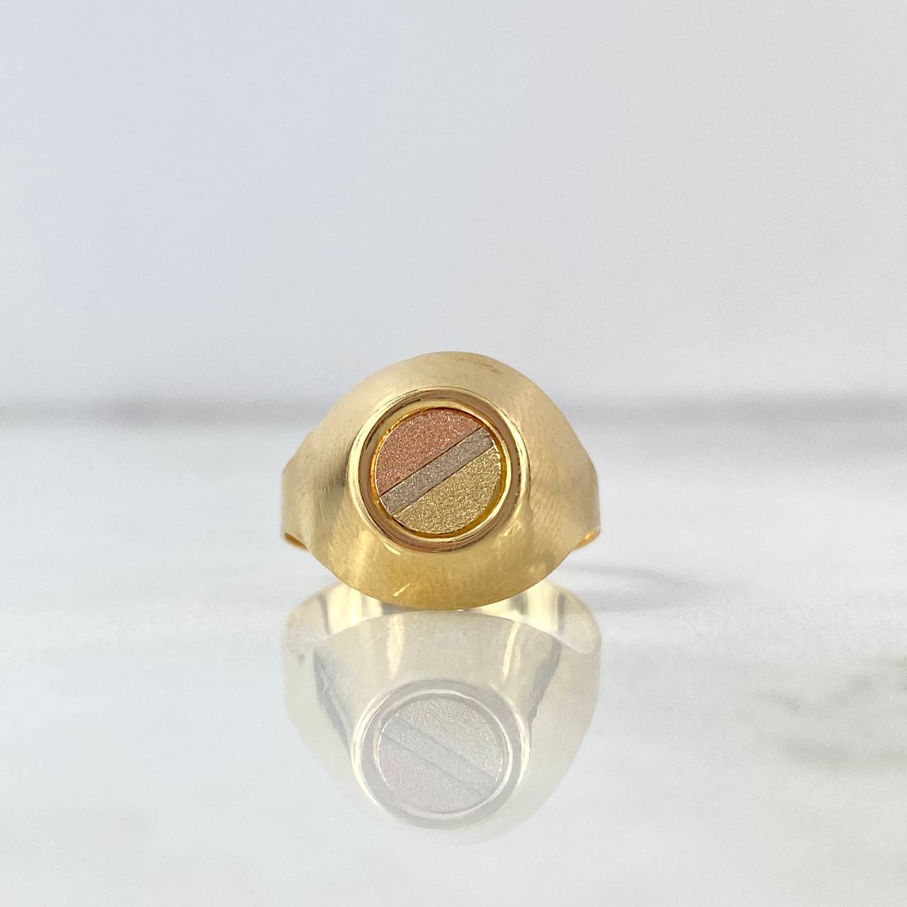 Anillo Sello Circulo 1.75gr / T7 1/4 / Tres Oros 18K *