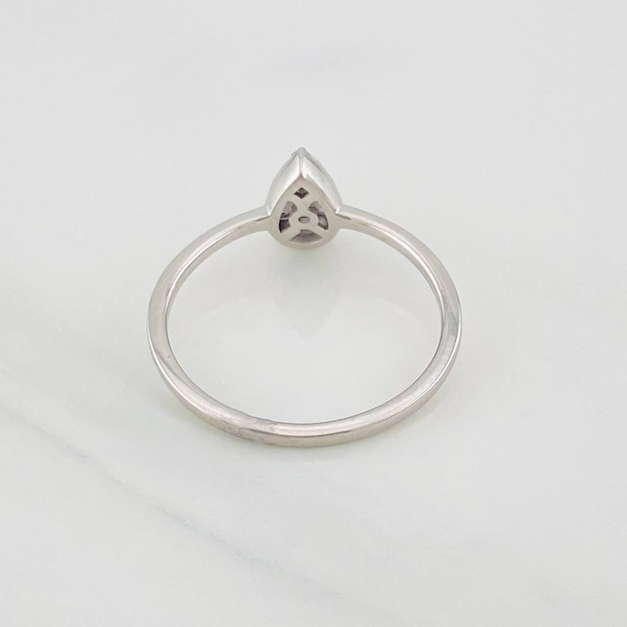Anillo Gota Diamantes 0.17pts 1.8g / T6 3/4 Oro Blanco 18K