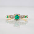 Anillo Halo Cuadrado Esmeraldas 0.18pts Diamantes 20pts 1.65g / T6 1/2 Dos Oros Amarillo Blanco 18K