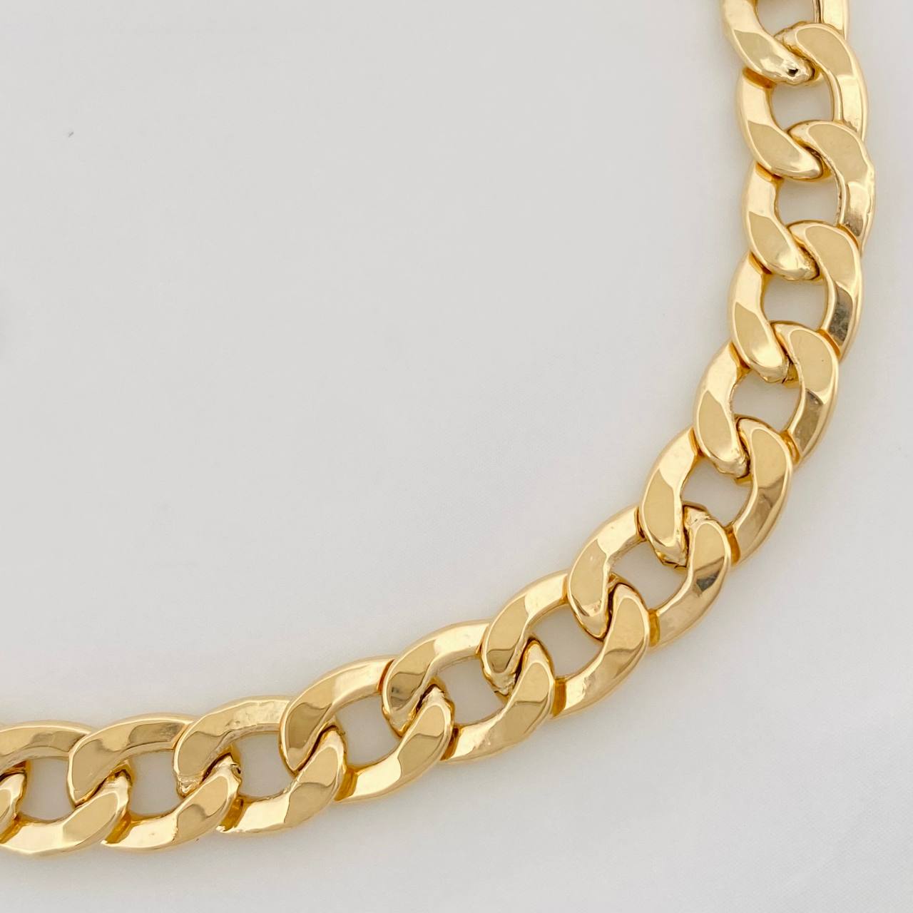 Pulso Cubano 7.05g / 20cm / 6.46mm Oro Amarillo 18K