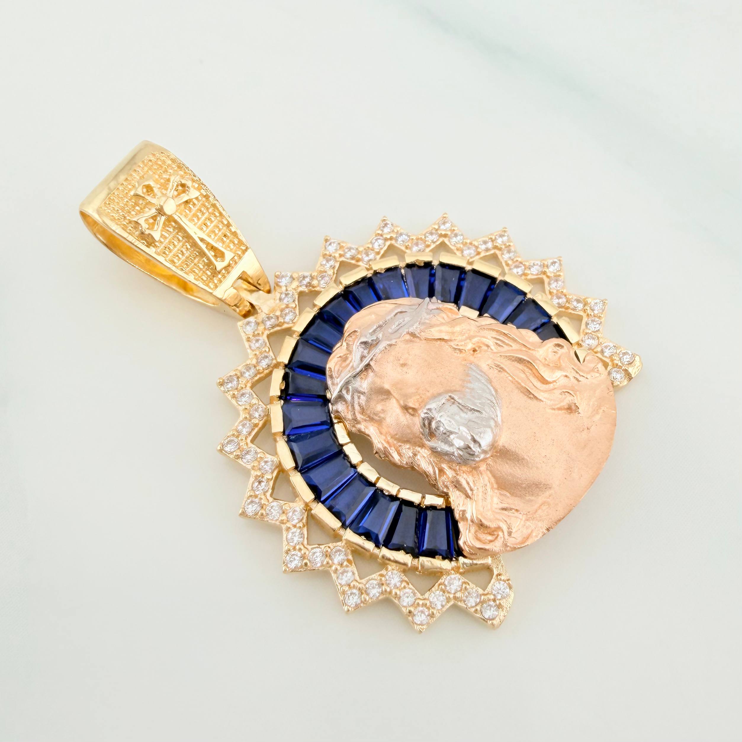 Dije Rostro Cristo 7.5 g / 3.5 cm Tres Oros 18K