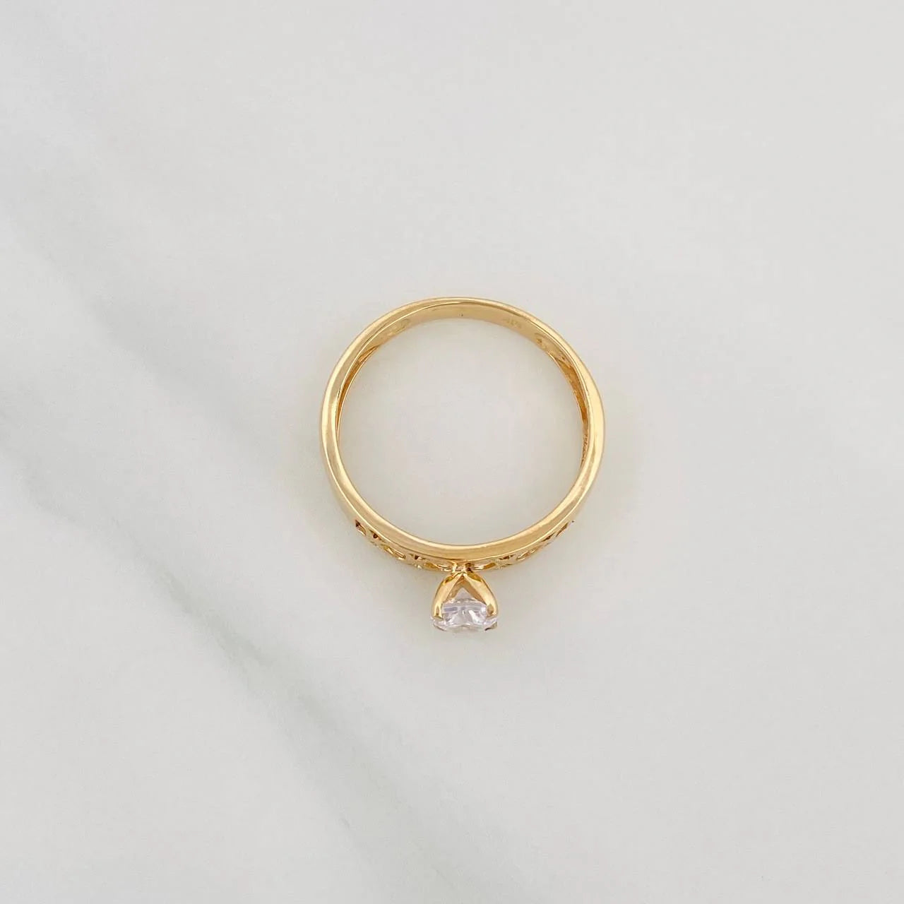 Anillo Banda Corazones 1.8g / T6 1/4 Dos Oros Amarillo Blanco 18K