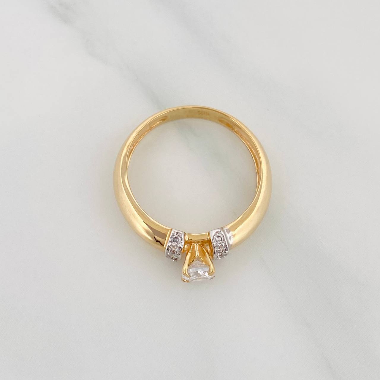 Anillo Solitario 2.6 g / T5 3/4 Dos Oros Amarillo Blanco 18K