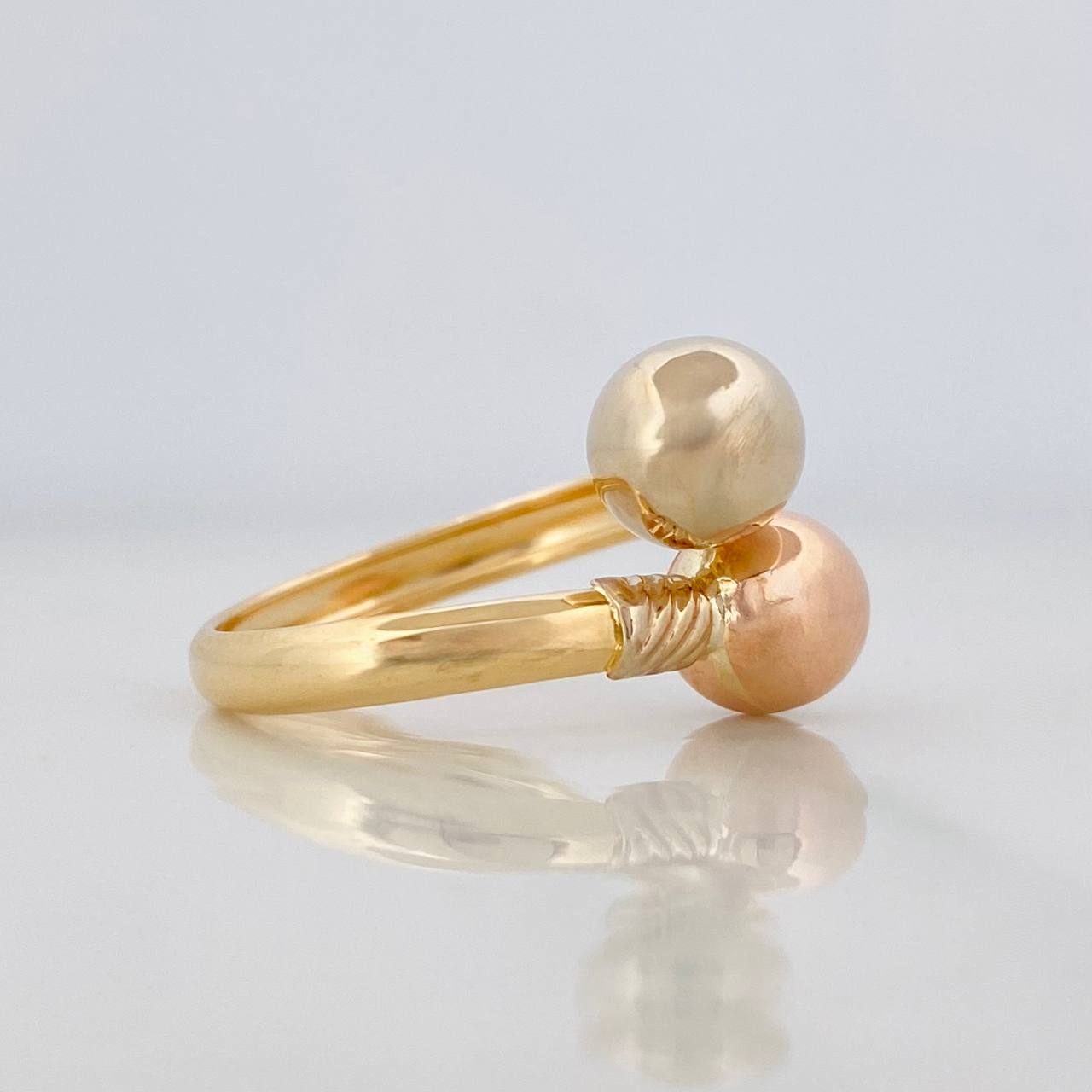 Anillo Tu y Yo 1.55g / T6 1/2 Tres Oros 18K