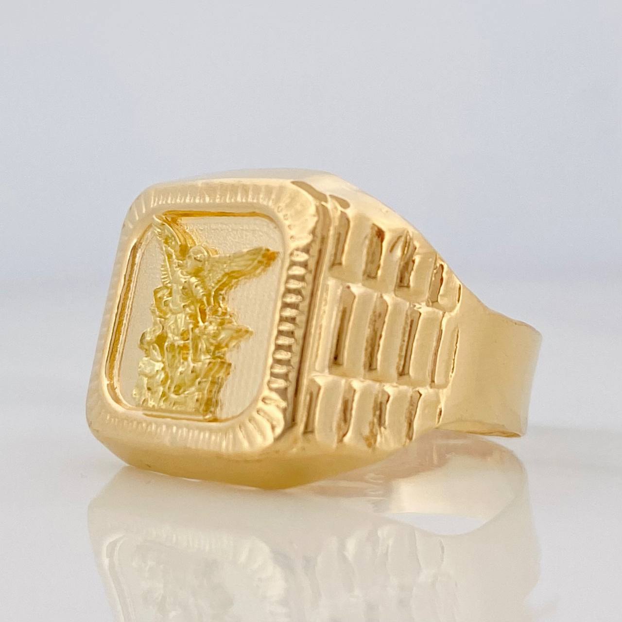 Anillo San Miguel Arcangel 3.4g / T9 1/2 Oro Amarillo 18K