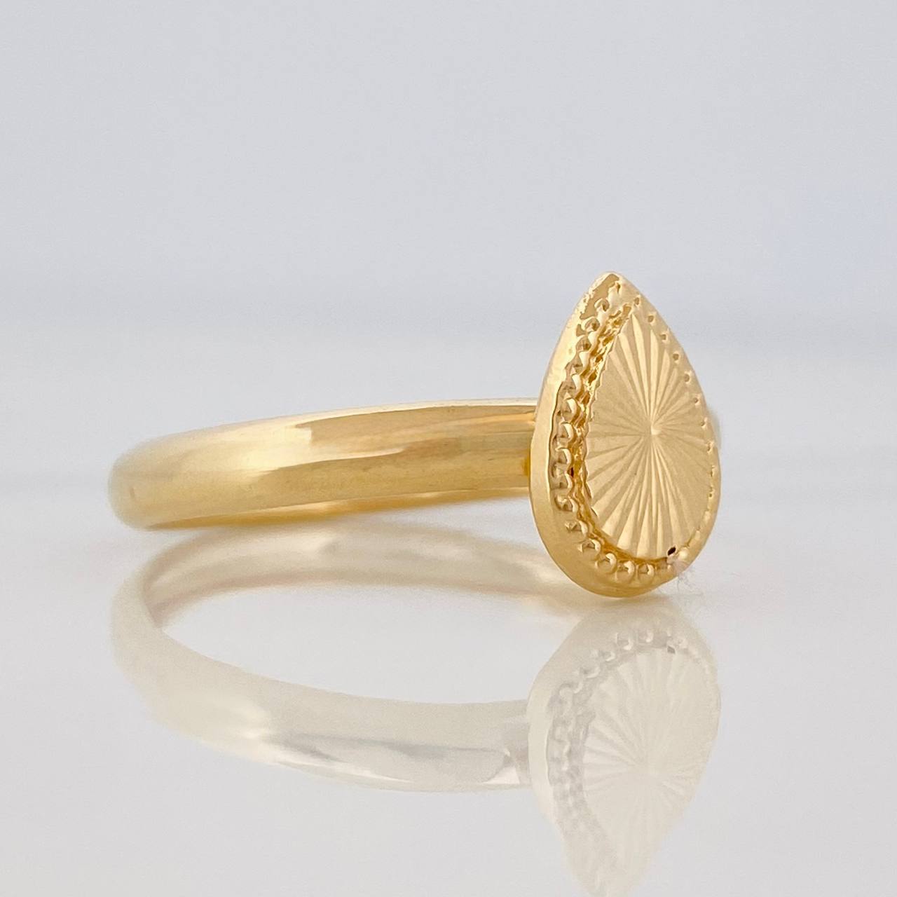 Anillo Gota 1g / T8 Oro Amarillo 18K