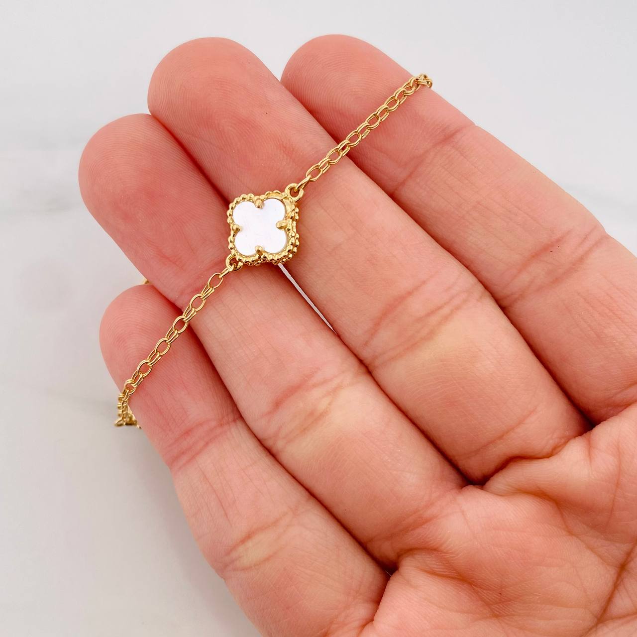 Pulso Rolo Trebol 4.2g / 18.05cm / 1.54mm Oro Amarillo 18K