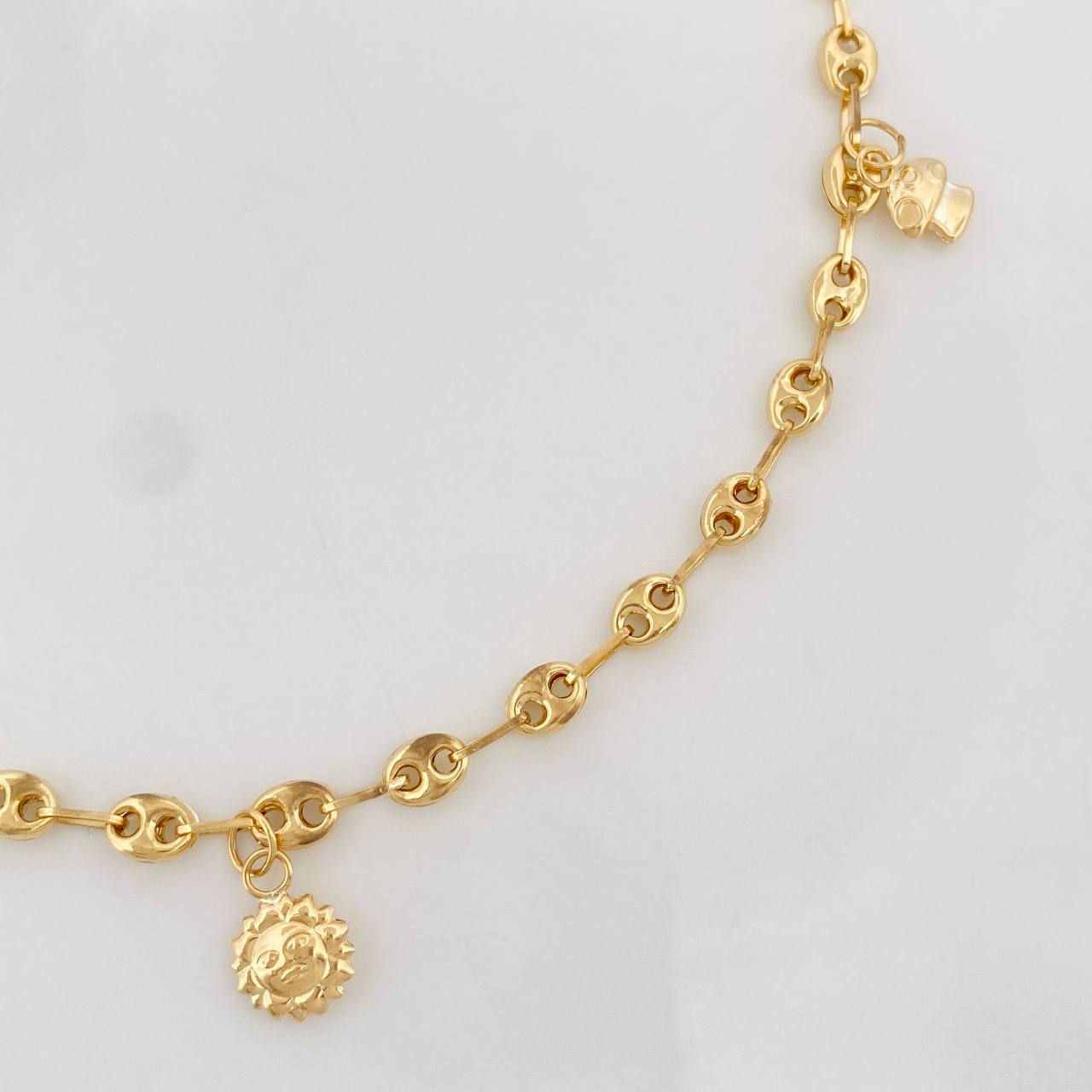 Tobillera GC 4.05g / 24.05cm / 3.63mm Oro Amarillo 18K