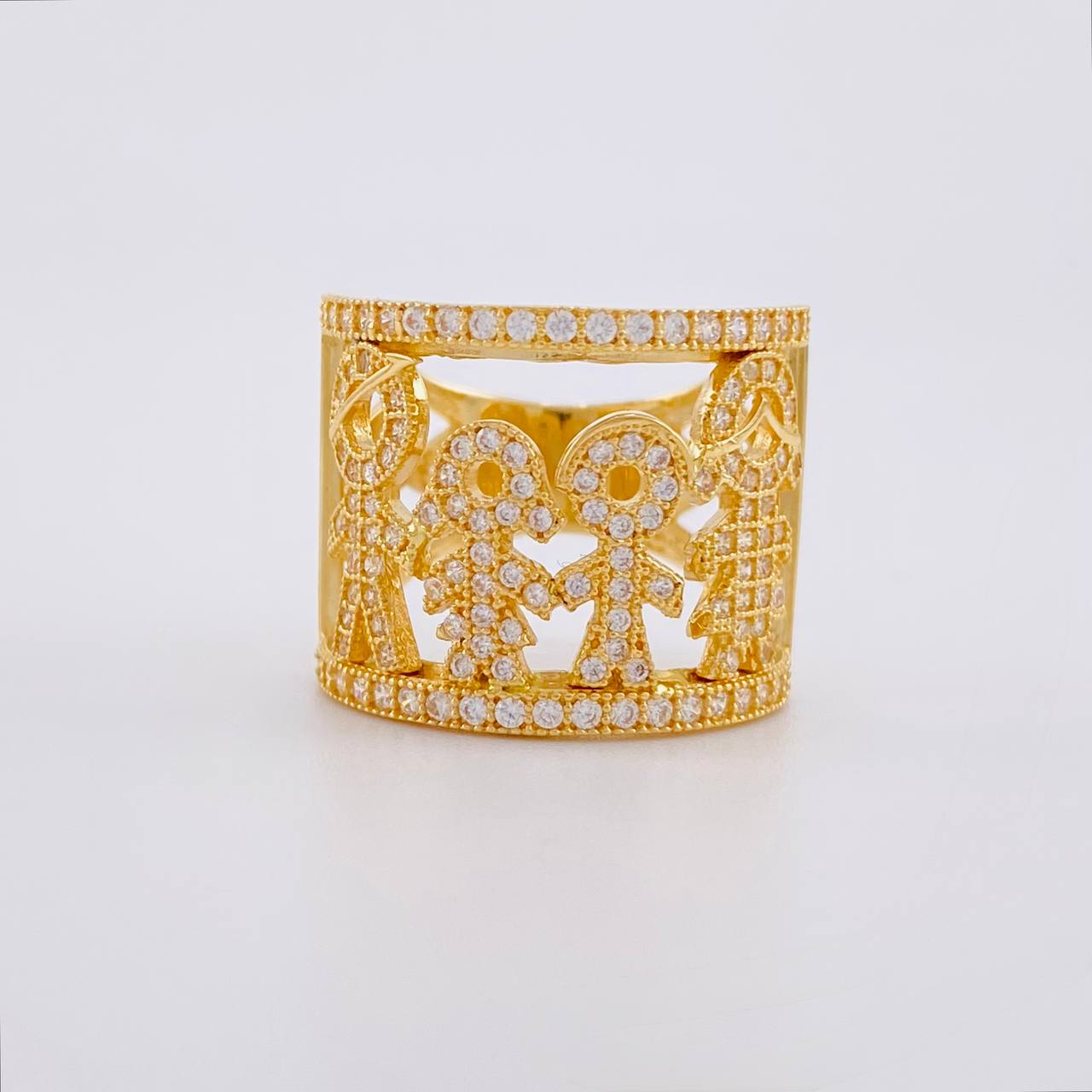 Anillo Familia 6.6g / T5 3/4 Oro Amarillo 18K