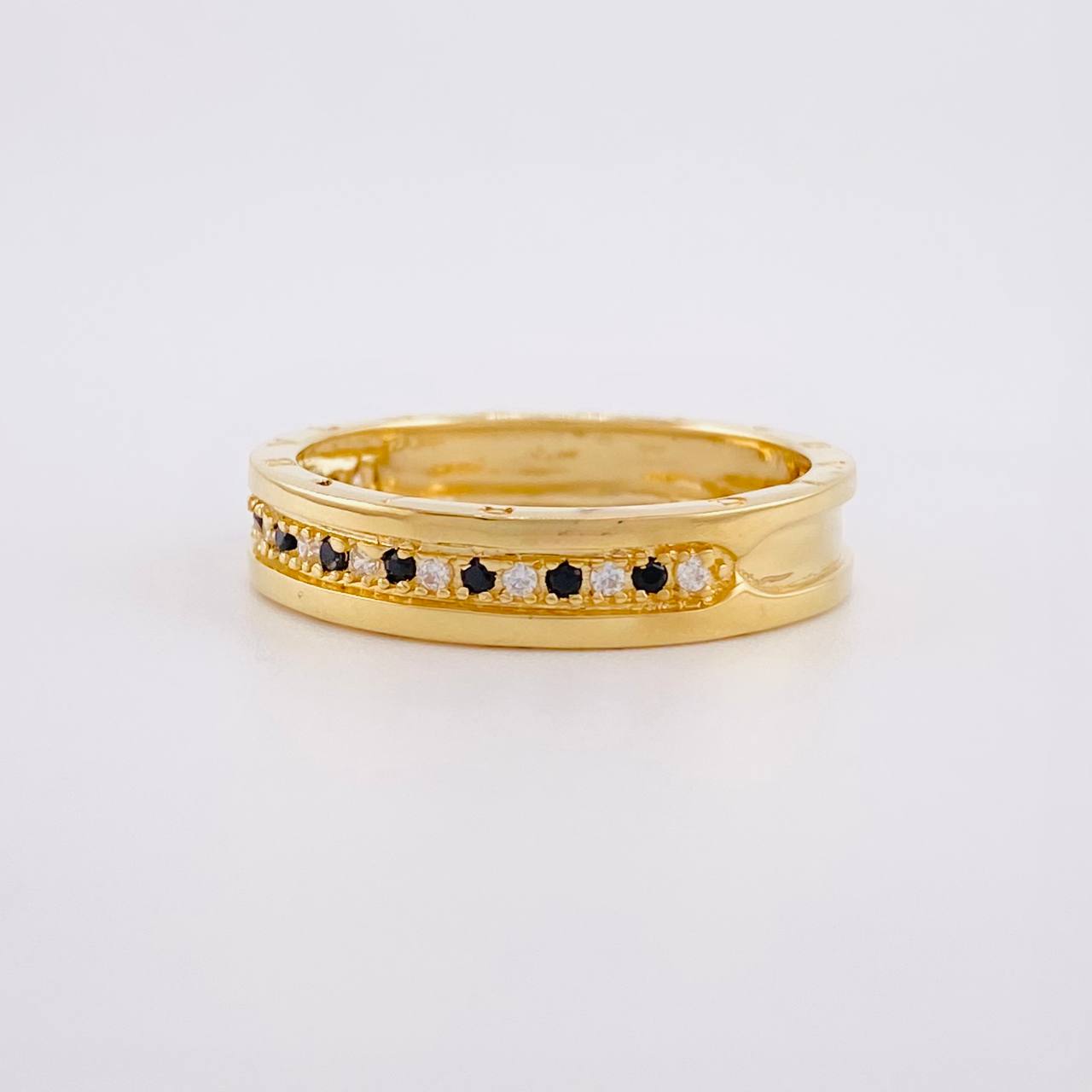 Anillo Bv 4.6g / T10 1/2 Oro Amarillo 18K