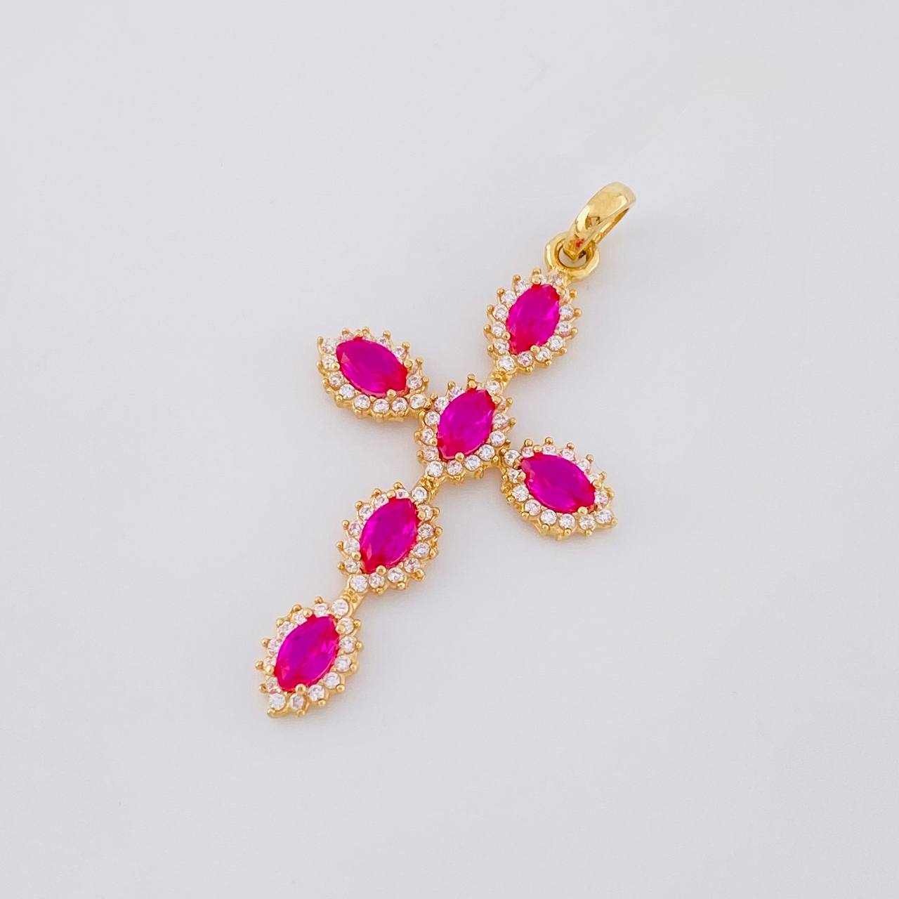 Dije Cruz Tupida Ovalada 2.35g / 3cm Oro Amarillo 18K