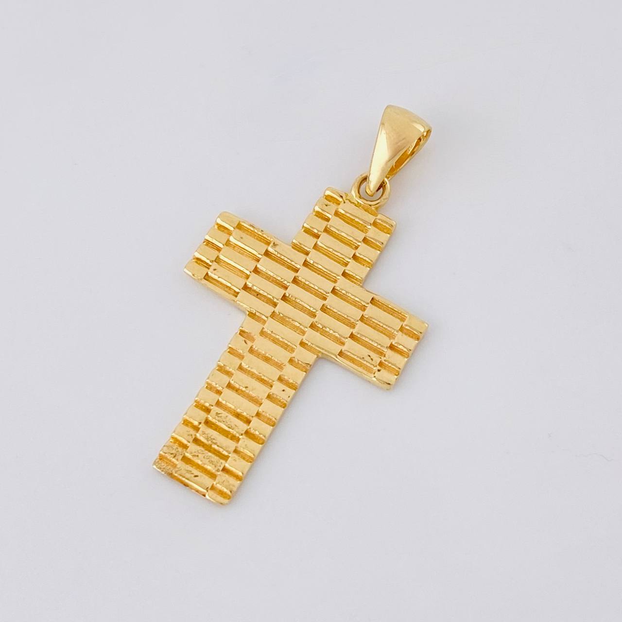 Dije Cruz Rayada 4.05g / 3.9cm Oro Amarillo 18K