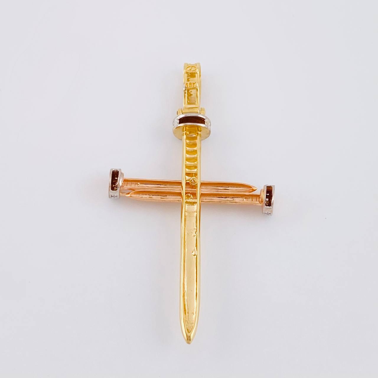 Dije Cruz Clavo 6.4g / 5.8cm Dos Oros Amarillo Rosa 18K