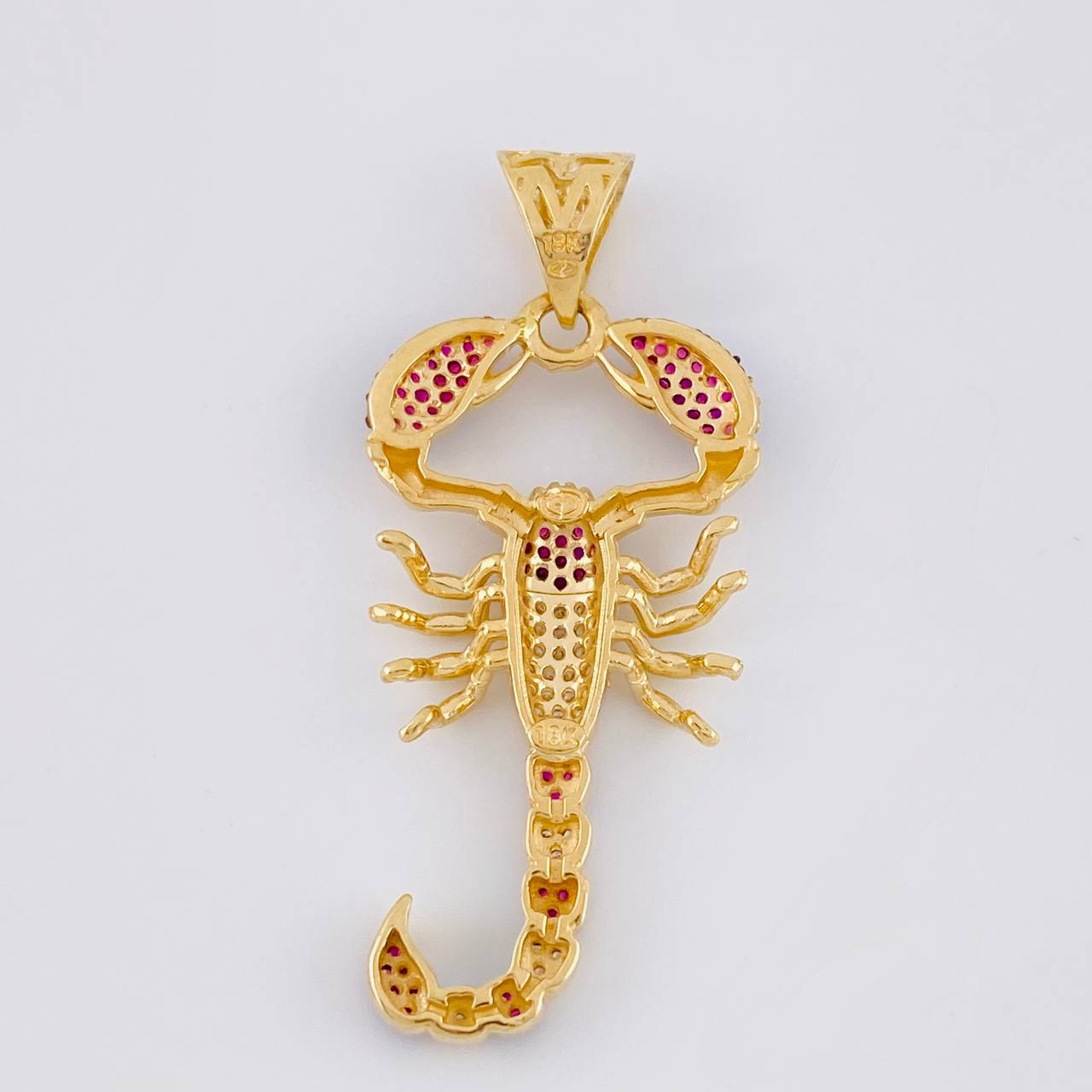 Dije Escorpion 6.4g / 4.6cm Oro Amarillo 18K