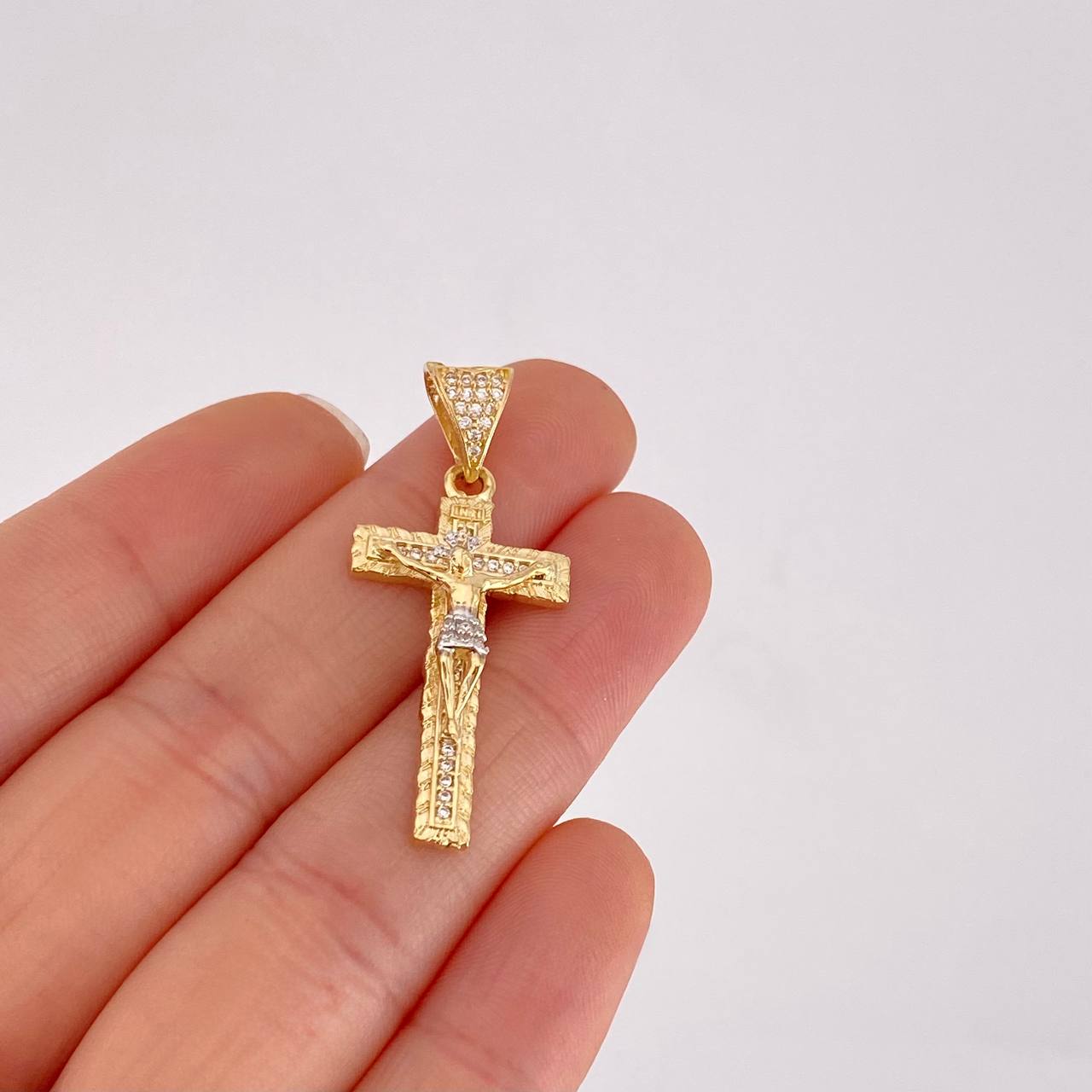 Dije Cruz Cristo 3.95g / 3.8cm Oro Amarillo 18K