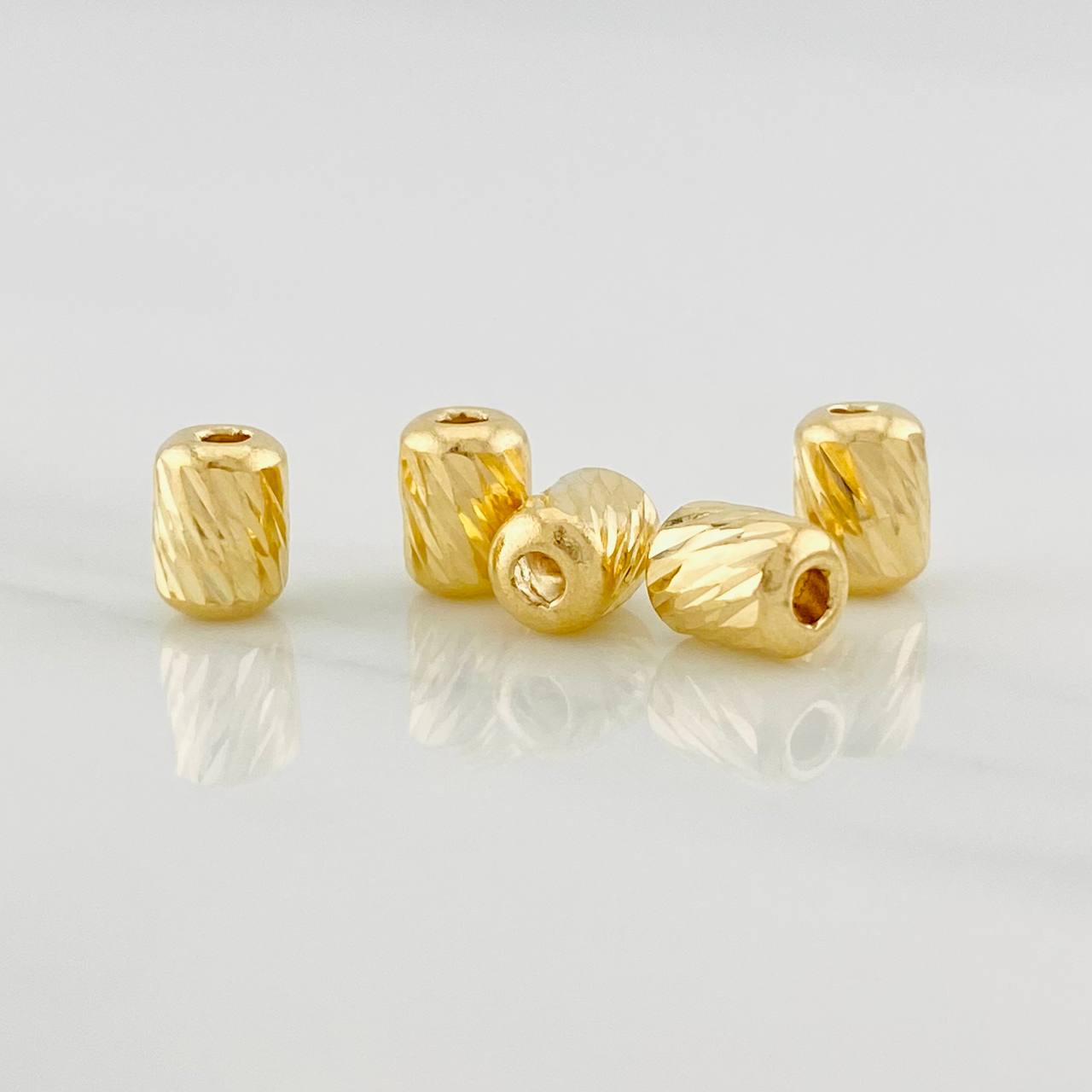 Herraje Cilindro 0.15g / 0.5cm / 4mm Oro Amarillo 18K