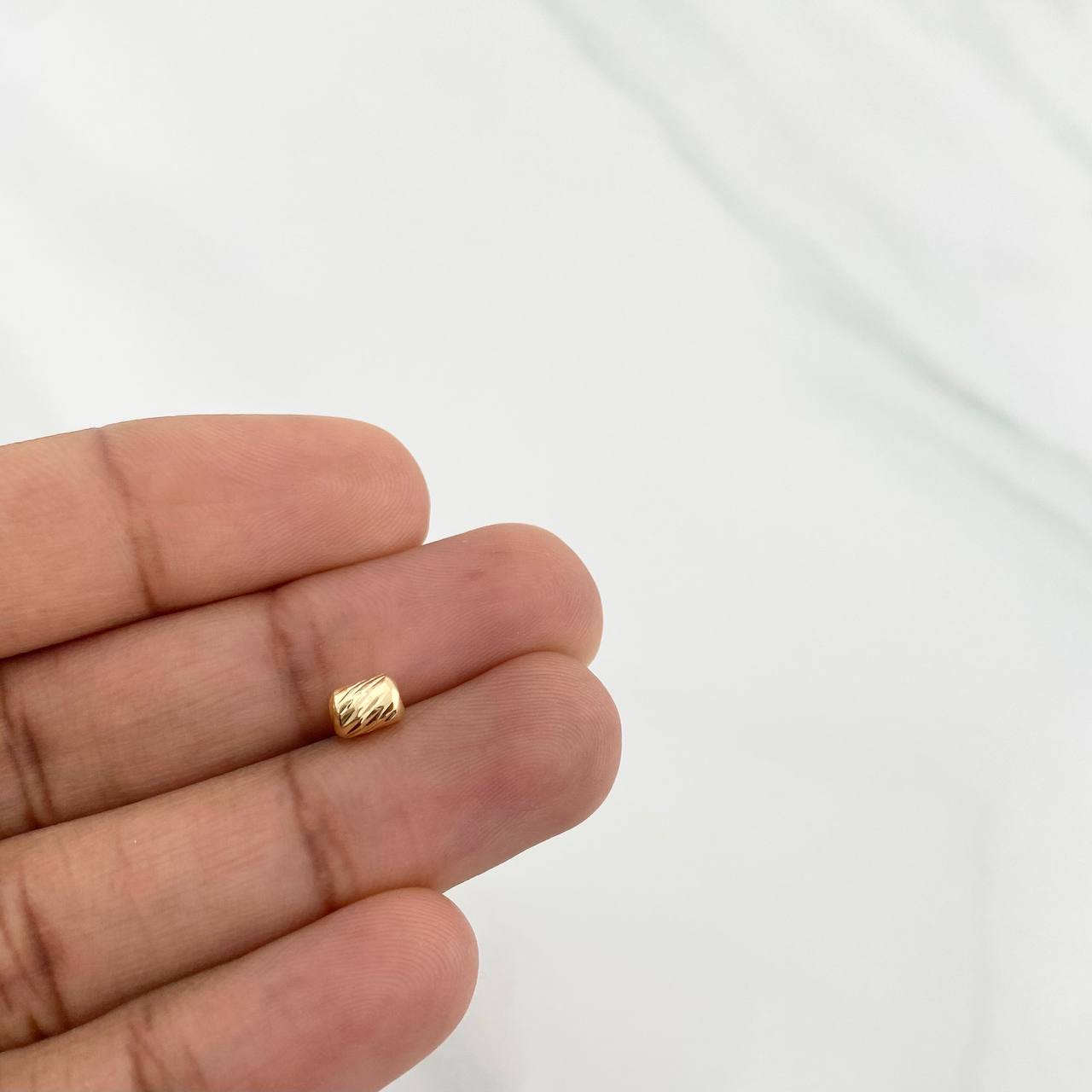 Herraje Cilindro 0.15g / 0.5cm / 4mm Oro Amarillo 18K