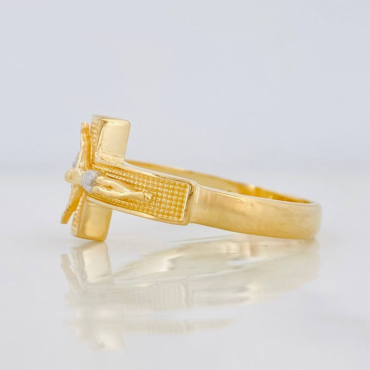 Anillo Cruz Cristo 4.7g / T10 Dos Oros Amarillo Blanco 18K