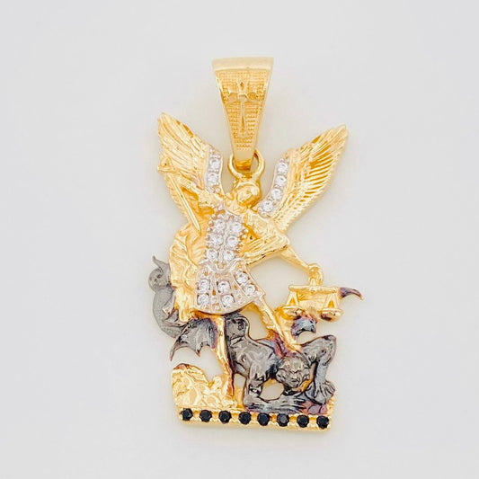 Dije San Miguel Arcangel 3.8g / 3.2cm Tres Oros 18K