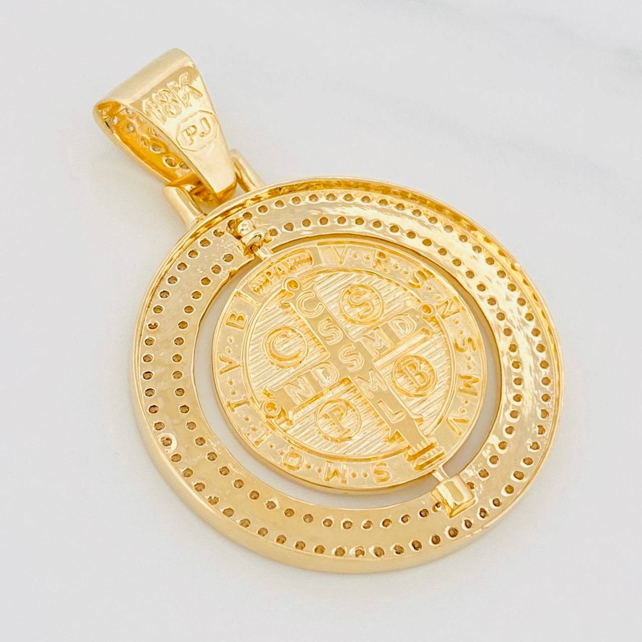 Dije San Benito Móvil 7.8g / 3.9cm Oro Amarillo 18K